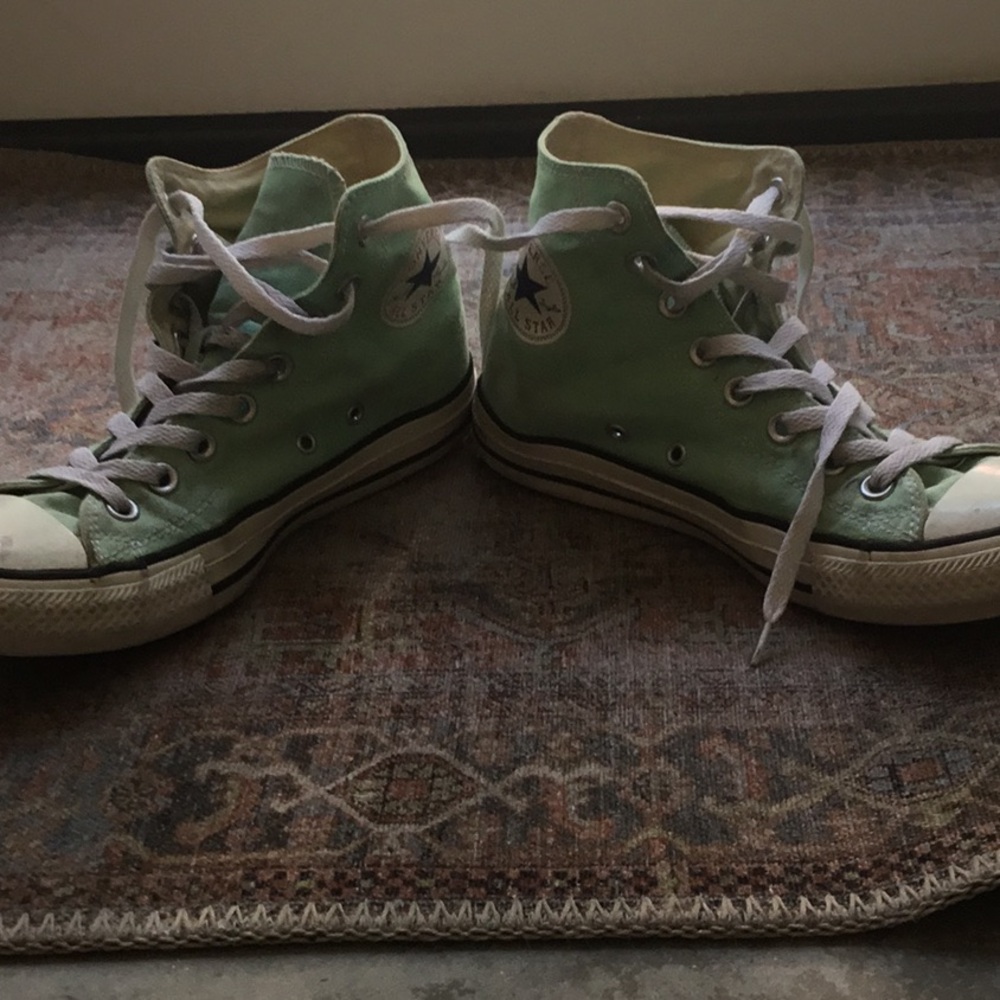 Converse mint green
